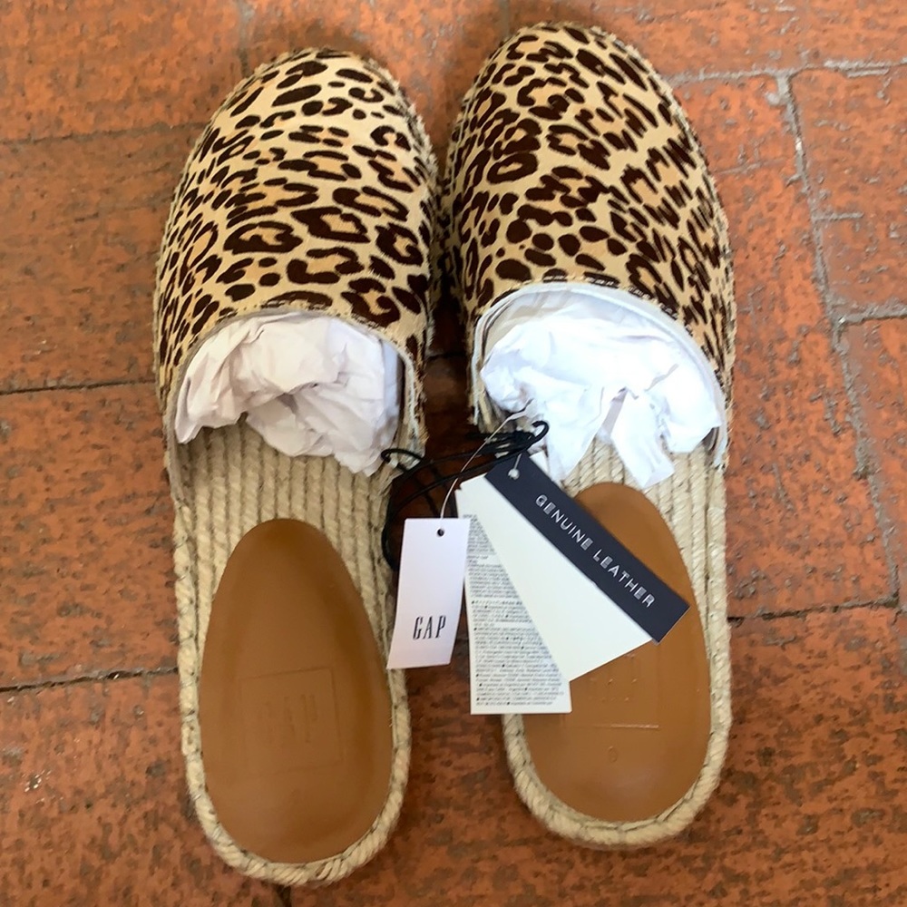 Gap Leopard Espadrille Slide-Ons 9 NWT